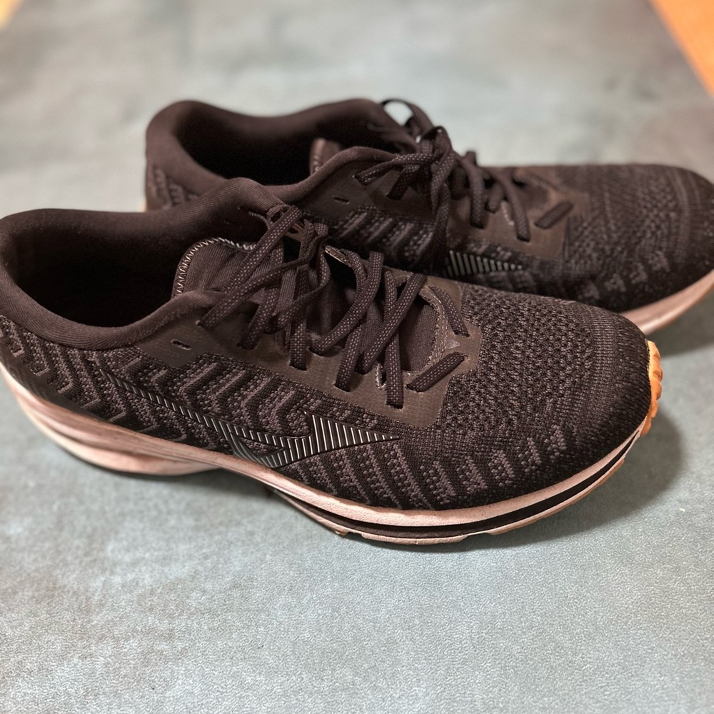 Misuno Wave Rider 24, size 12.5